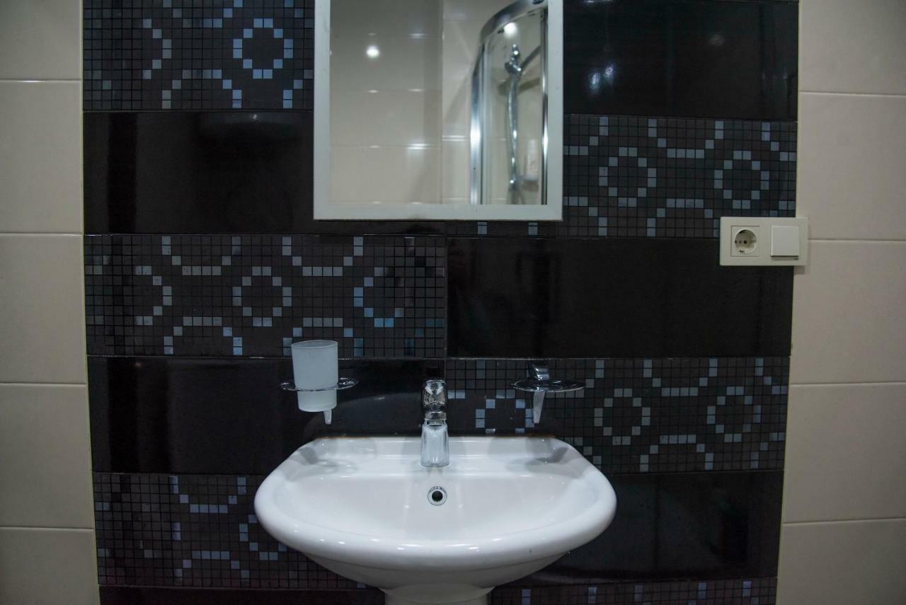 Orbi Sea Towers Apartments Батуми Екстериор снимка